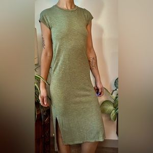 Madewell green midi dress. Size Small